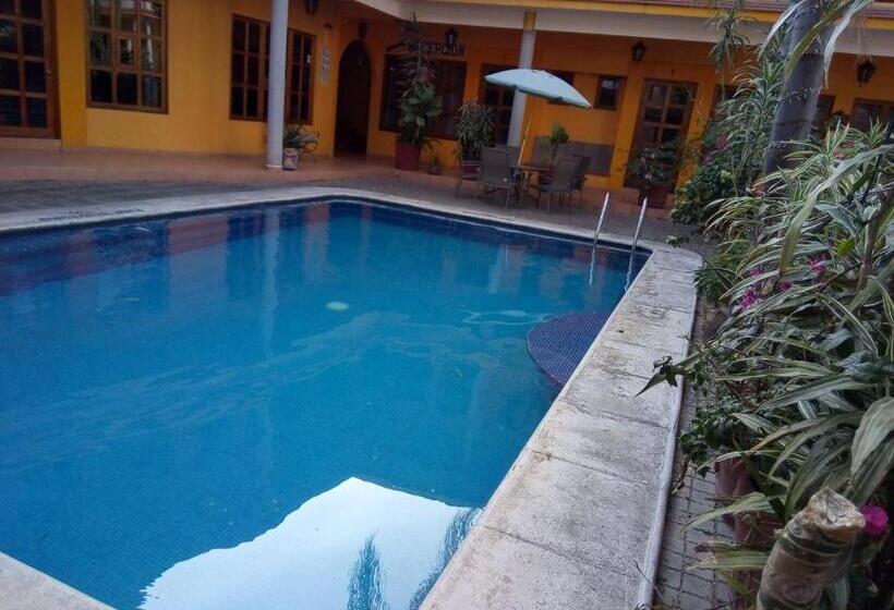 فندق Plaza Del Sol