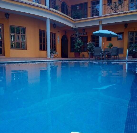 فندق Plaza Del Sol