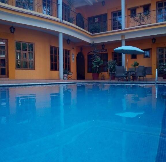 فندق Plaza Del Sol