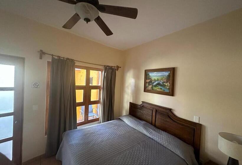 فندق Plaza Del Sol