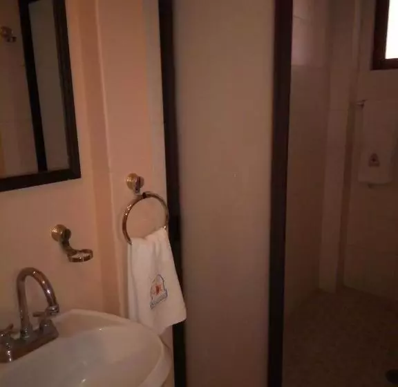 Hotelli Plaza Del Sol