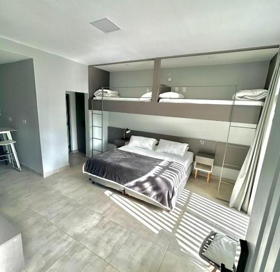 ホテル Reina Mora