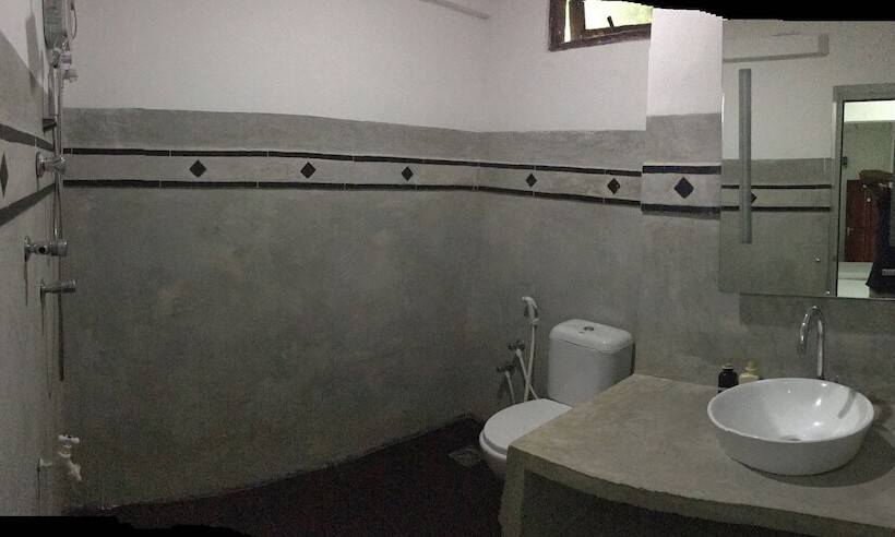 فندق The Saffron Airport Villa