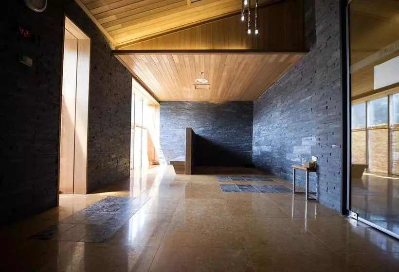 Lomakeskus Healience Village