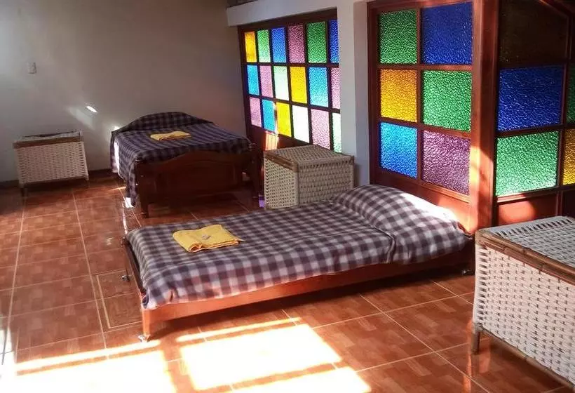 ユースホステル Chez Alicia Hostal