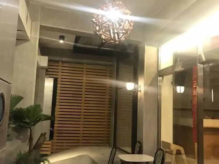 تختخواب و صبحانه Yuan Places