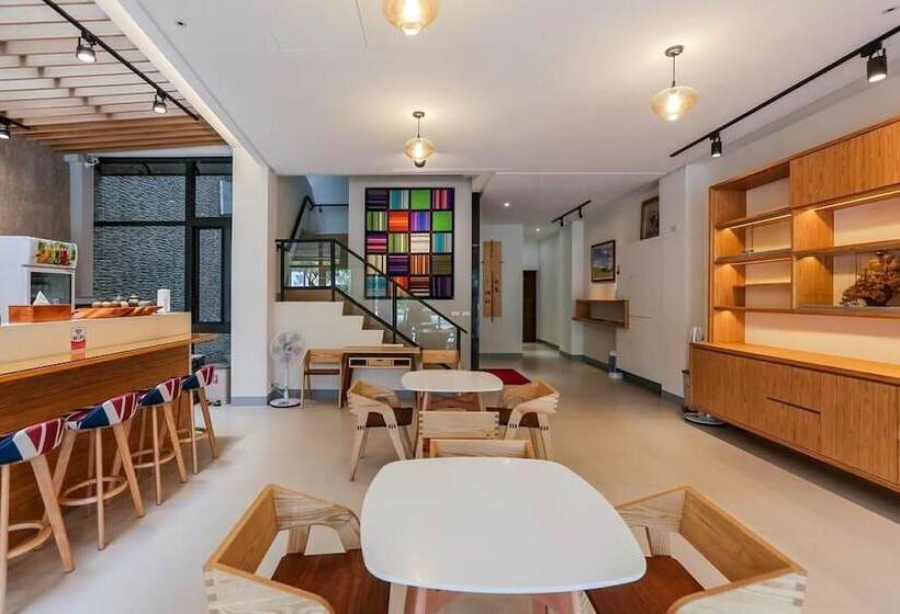 تختخواب و صبحانه Yuan Places