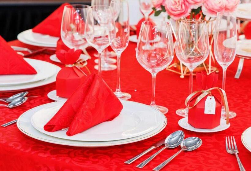 Bridal Tea House Hotel Free Shuttle Bus For Canton Fair