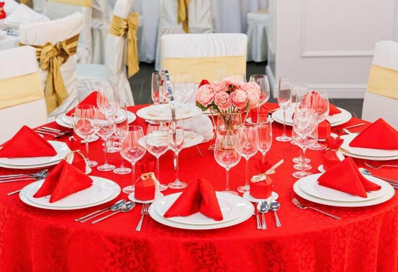 Bridal Tea House Hotel Free Shuttle Bus For Canton Fair