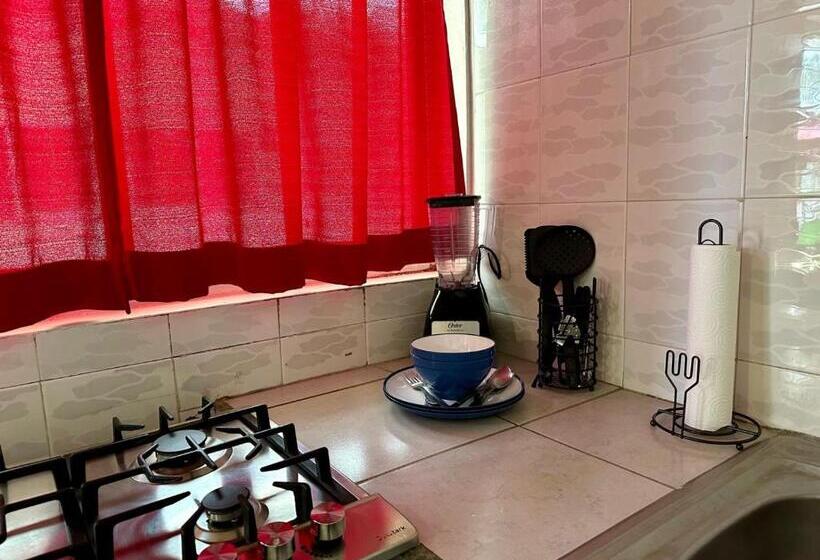 Отель Bungalows Las Glorias