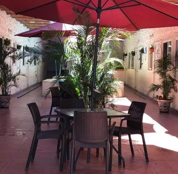 ホテル Bungalows Las Glorias