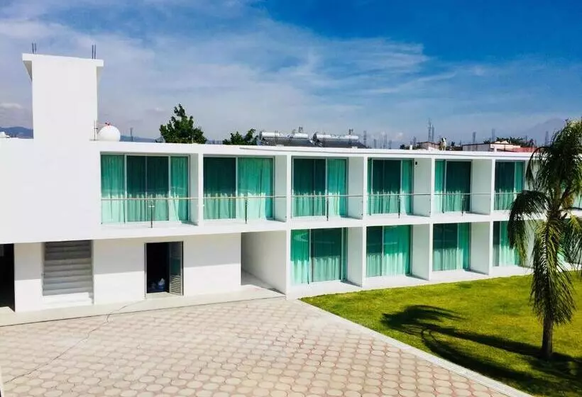 ホテル Palmas Cocoyoc