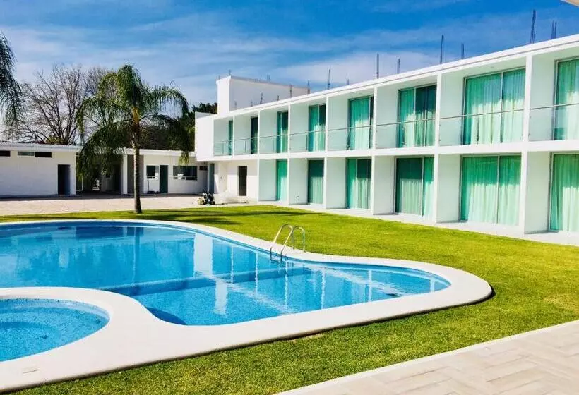 ホテル Palmas Cocoyoc