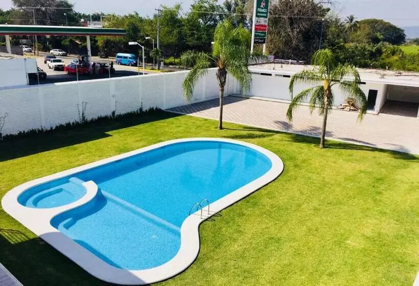 ホテル Palmas Cocoyoc