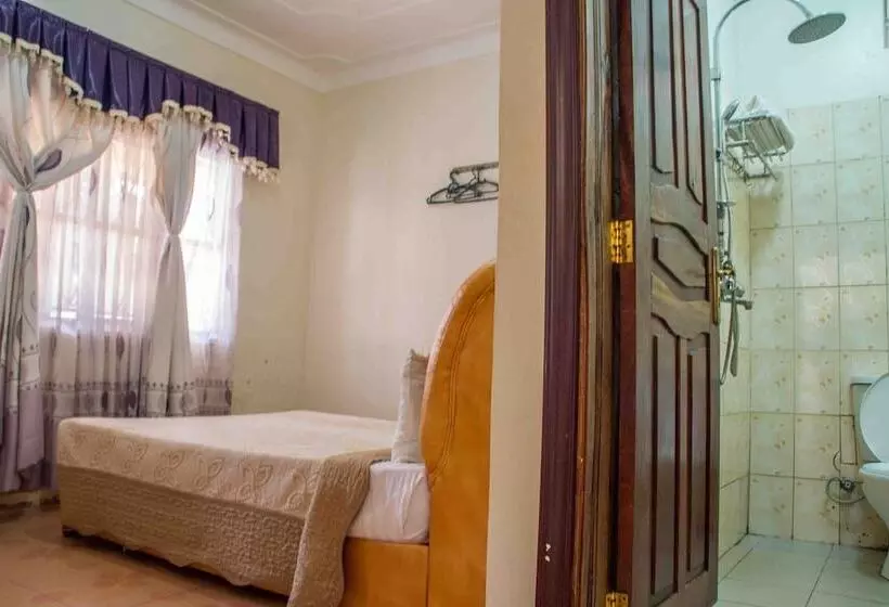 Hotel The Dove S Nest