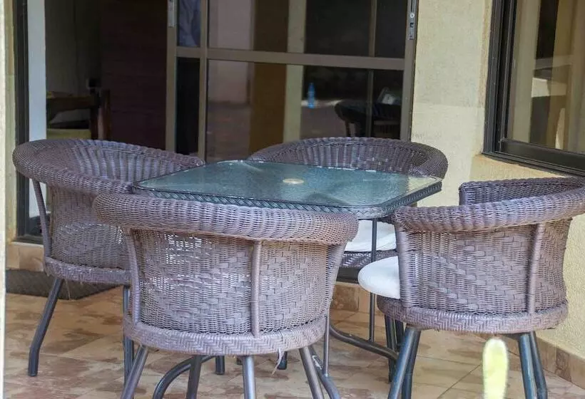 Hotel The Dove S Nest