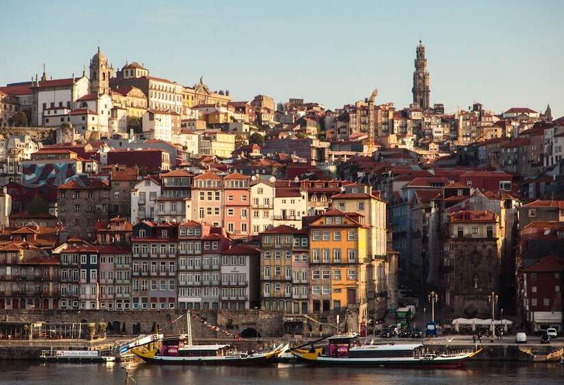 هاستل The House Of Sandeman