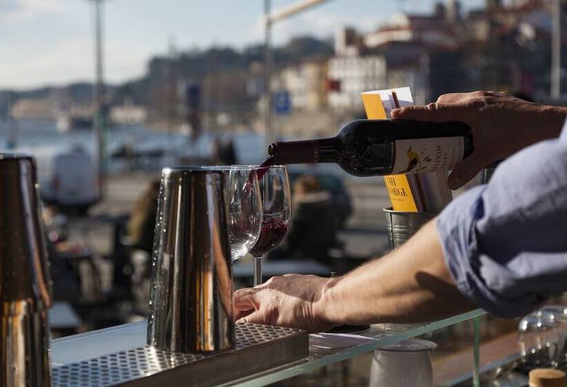 هاستل The House Of Sandeman