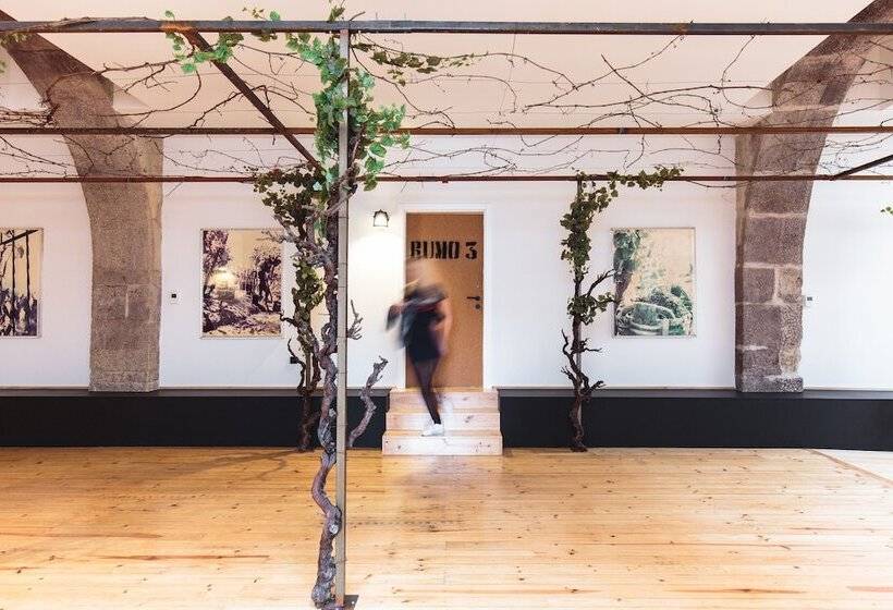 هاستل The House Of Sandeman