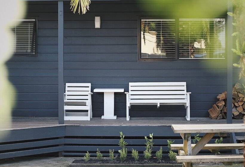 הוסטל Hugo & Carter S Backpackers & Motel