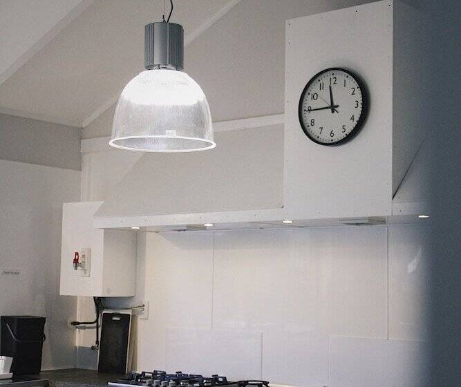 הוסטל Hugo & Carter S Backpackers & Motel