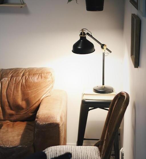 הוסטל Hugo & Carter S Backpackers & Motel