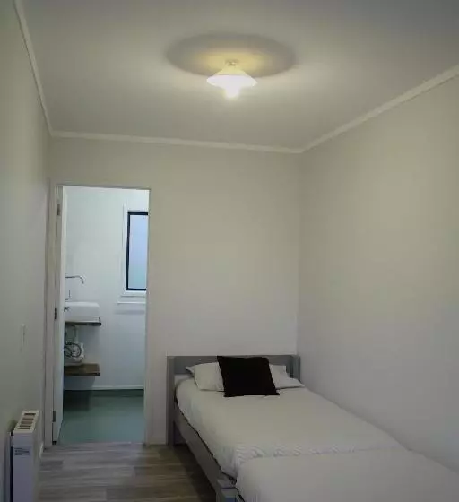 Retkeilymaja Hugo & Carter S Backpackers & Motel