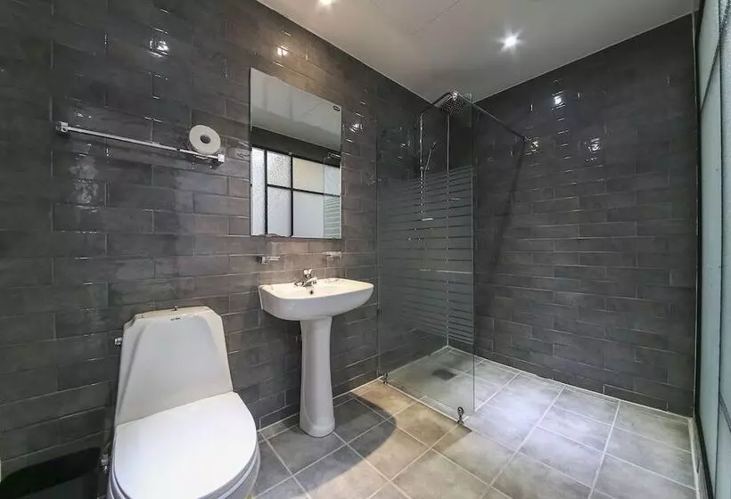 Hotel Cube