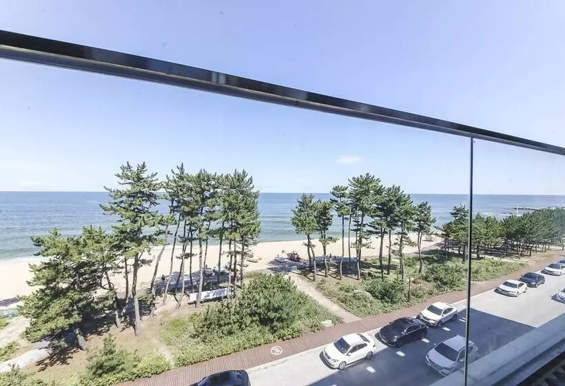 Hotel Cube