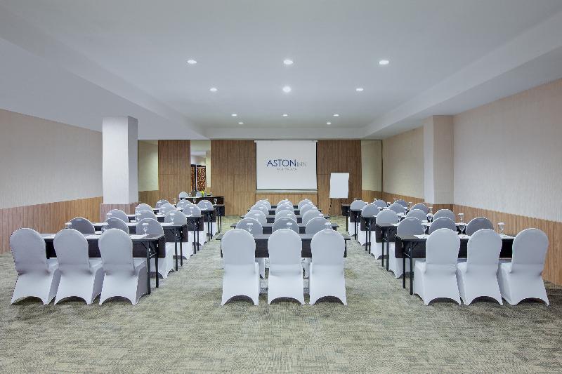 בית מלון כפרי Aston Inn Tasikmalaya