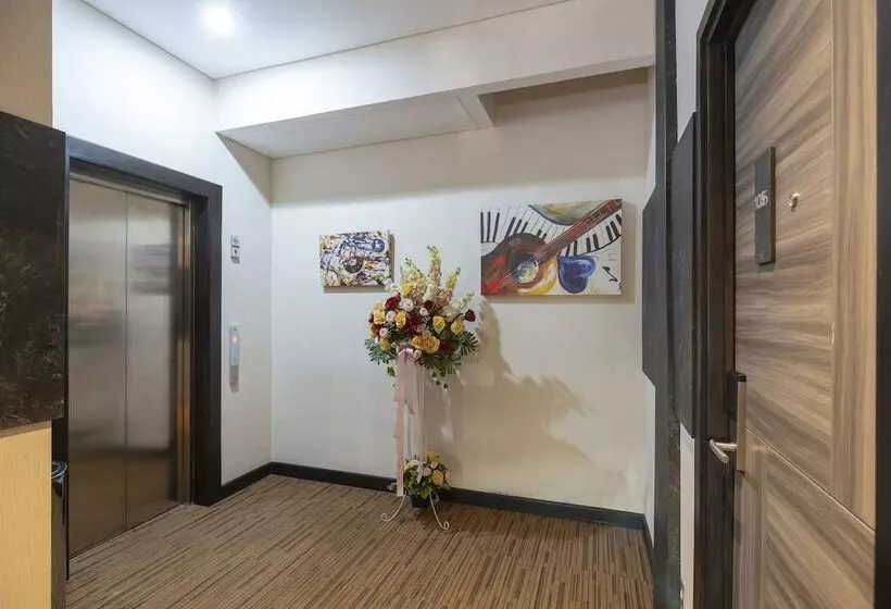 Hotel Front One Boutique Karawang