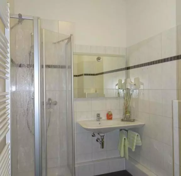 Hotelli & Gasthof Zum Löwen