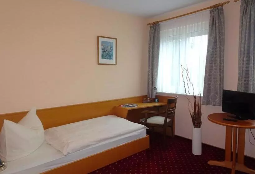 Hotelli & Gasthof Zum Löwen