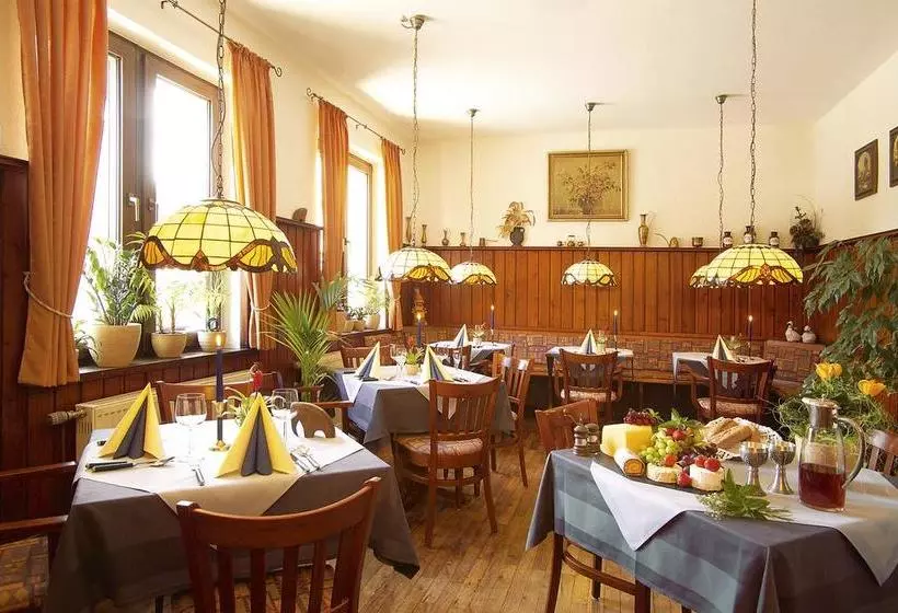 Hotelli & Gasthof Zum Löwen