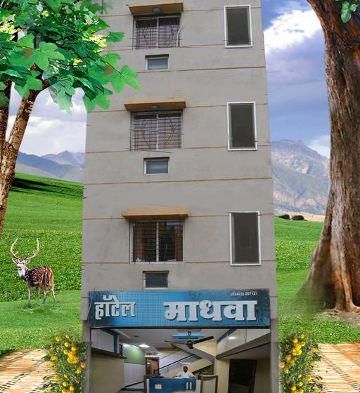 בית מלון כפרי Madhava