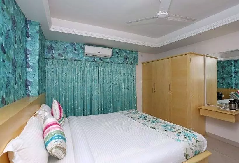 Oyo 10263 Hotel Grand Nishat