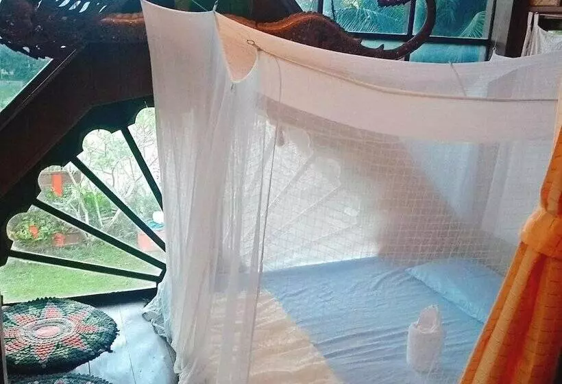 リゾートホテル Crossroads House