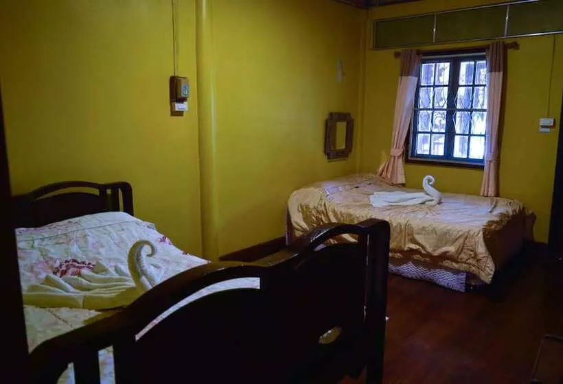 リゾートホテル Crossroads House