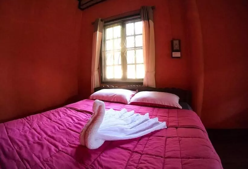 リゾートホテル Crossroads House