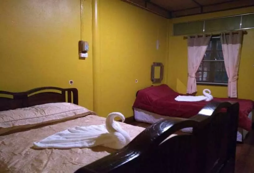 リゾートホテル Crossroads House