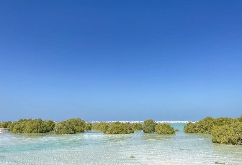 ホテル Pura Eco Retreat Jubail Island Abu Dhabi