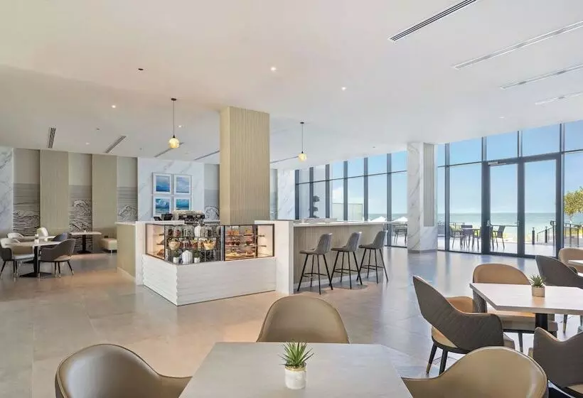 Beach Bay Hotel Mirfa