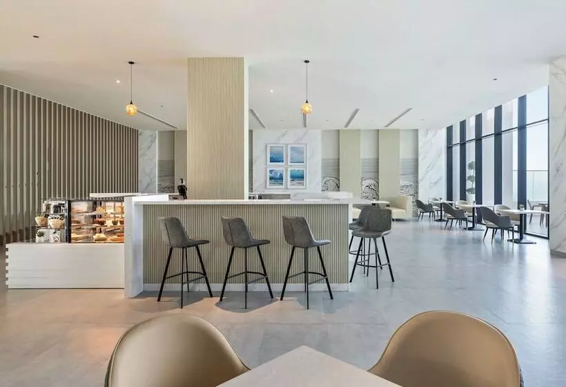 Beach Bay Hotel Mirfa