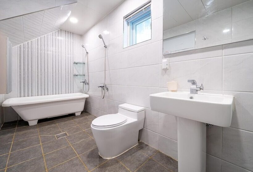 Pensió Gapyeong Belleuangjyu Aegyeonpensyeon