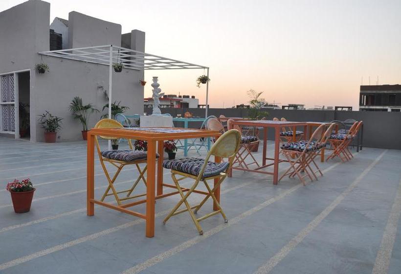 הוסטל Pink Elephant, Jaipur