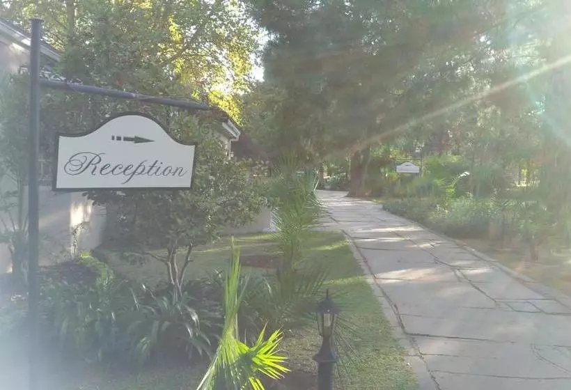 Aamiaismajoitus (B&B) Farmhouse Lodge