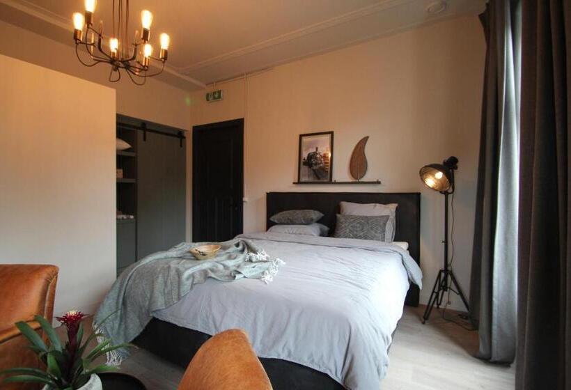 민박 Het Spoorhuis Uithoorn