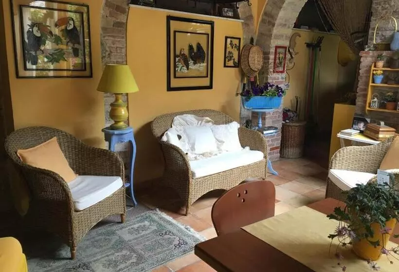 ベッドアンドブレックファースト L'angolo Antico