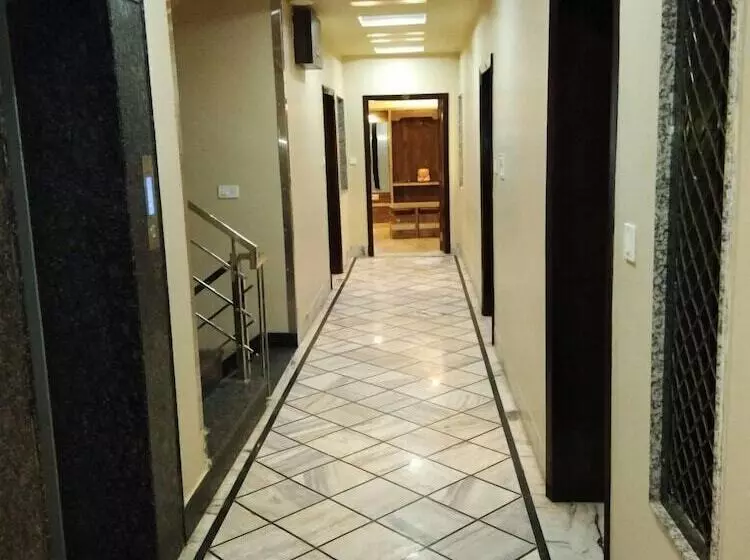 ホテル Bani Hashim