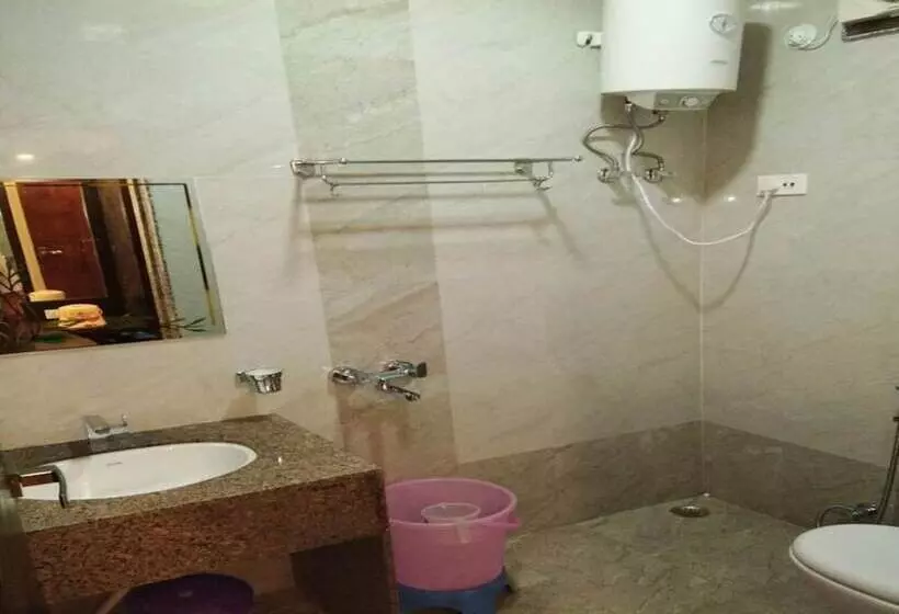 ホテル Bani Hashim